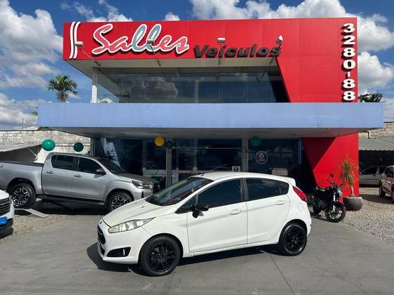 FORD FIESTA 1.5 SE HATCH 16V FLEX 4P MANUAL FORD FIESTA 1.5 SE HATCH 16V FLEX 4P MANUAL